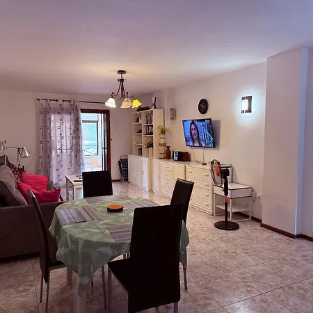 Lovely Cris Apartament Los Cristianos (Tenerife)