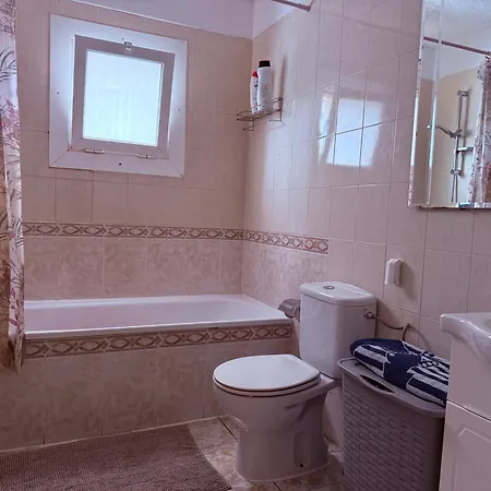 Lovely Cris Los Cristianos (Tenerife)